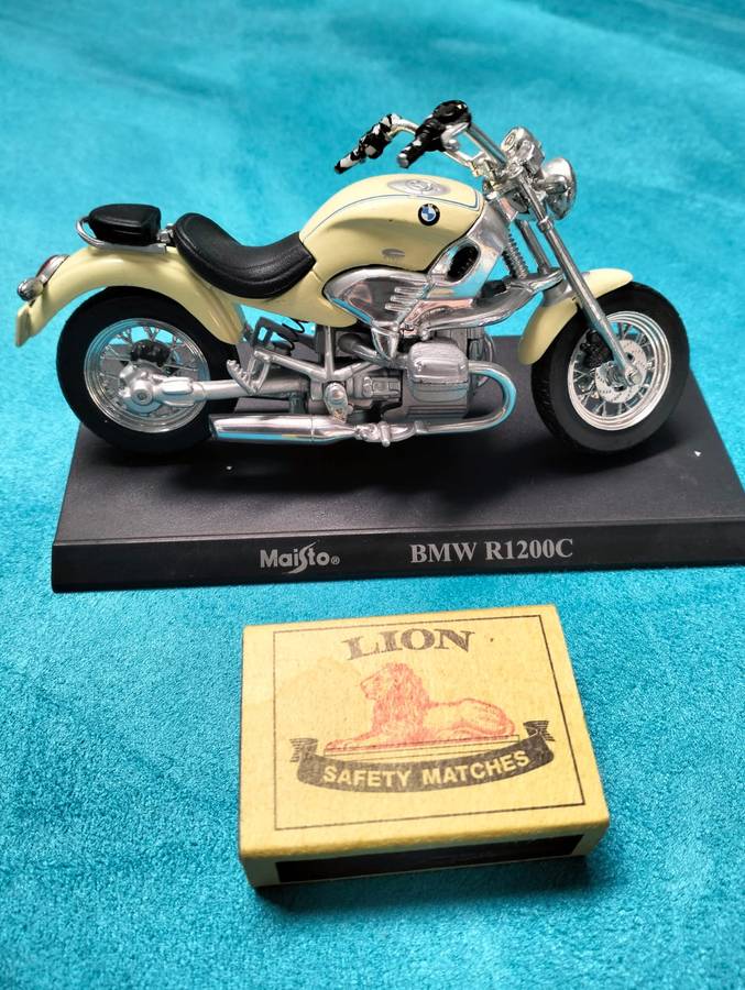 BMW K1200C MOTORCYCLE