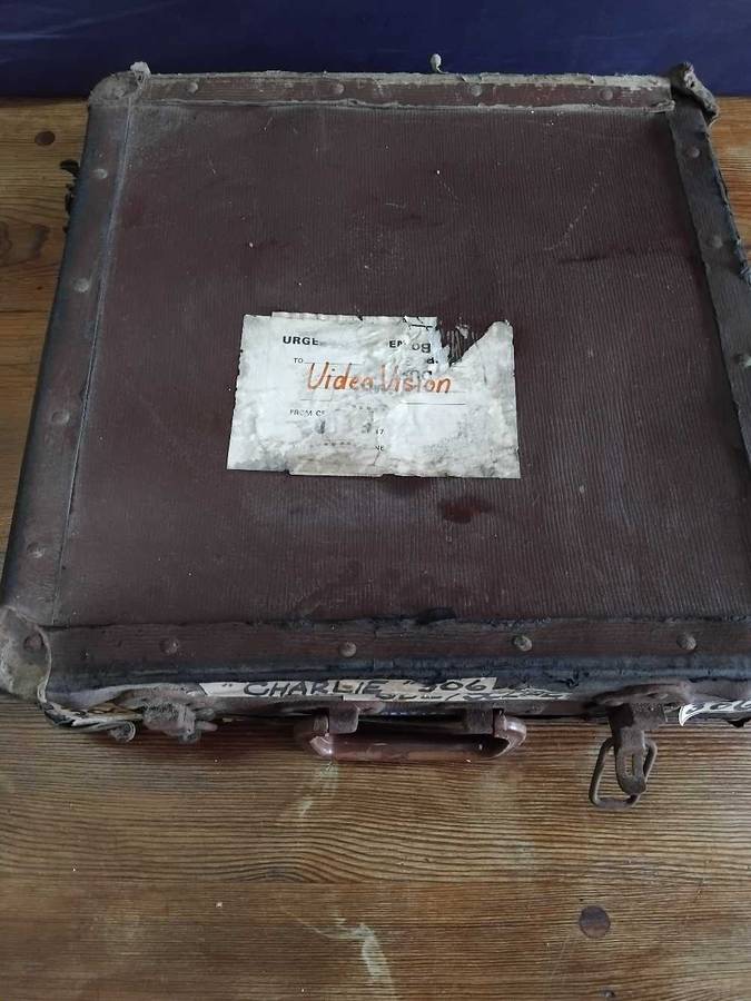 VINTAGE 16MM MOVIE REELS AND CASE:  MOVIE CHARLY 1968 -  STARRING : CLIFF ROBERTSON