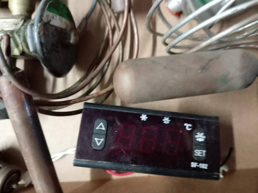 COMMERCIAL REFRIGERATION SPARES AS PER PHOTO.