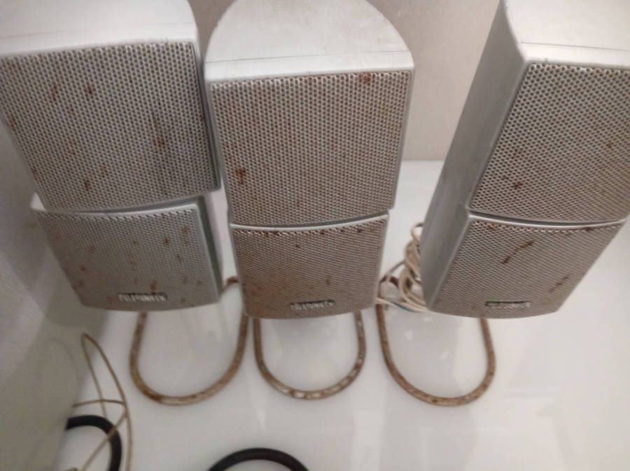 TELEFUNKEN THT-300 HOME THEATRE SYSTEM SPEAKERS