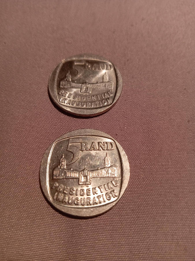 PRESIDENTIAL INAUGURATION AND MANDELA R5 RSA COMMEMORATIVE COINS. TOTAL OF 10.