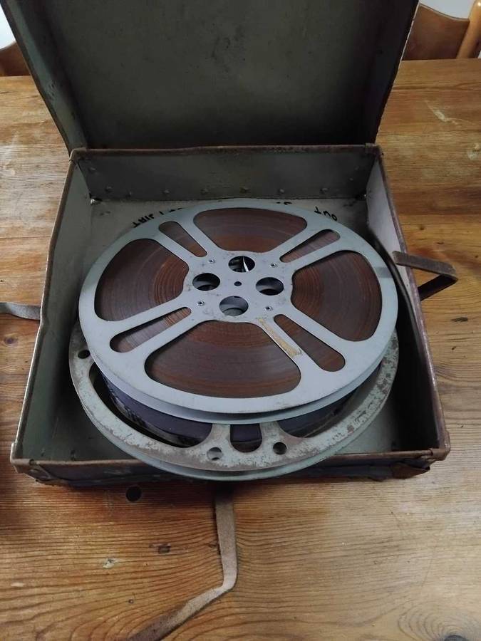 16mm MOVIE REELS IN CASE  :  " EVEL KNIEVIL "