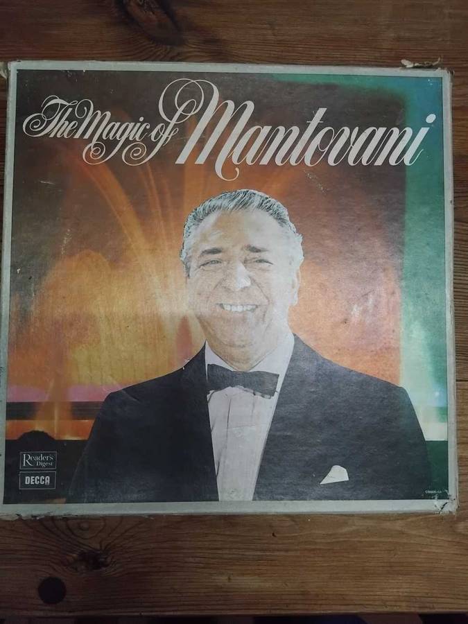 THE MAGIC OF MANTOVANI. READER'S DIGEST.  6  LP'S AS PER PHOTOS.