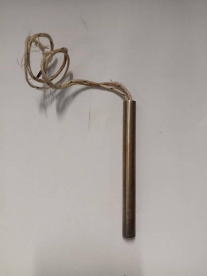 REFRIGERATION :  AMMONIA / GAS /  CARAVAN 10MM DIAMETER 88W 12V ELEMENT.