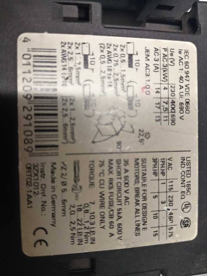 SIEMENS CONTACTORS AS PER PHOTOS.