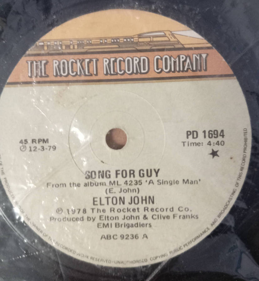 6 X SEVEN SINGLES 45 RPM VINYL RECORDS AS PER PHOTOS.