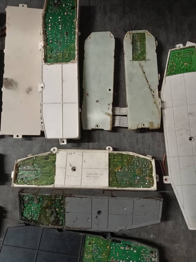 DAMAGED TOP LOADER WASHING MACHINE PC BOARDS AS PER PHOTOS. R45. 00 THE LOT.