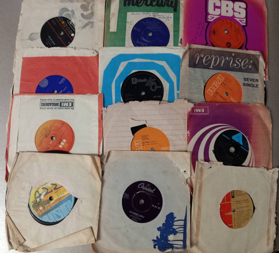 13 x Seven Singles 45 RPM Vinyl Records