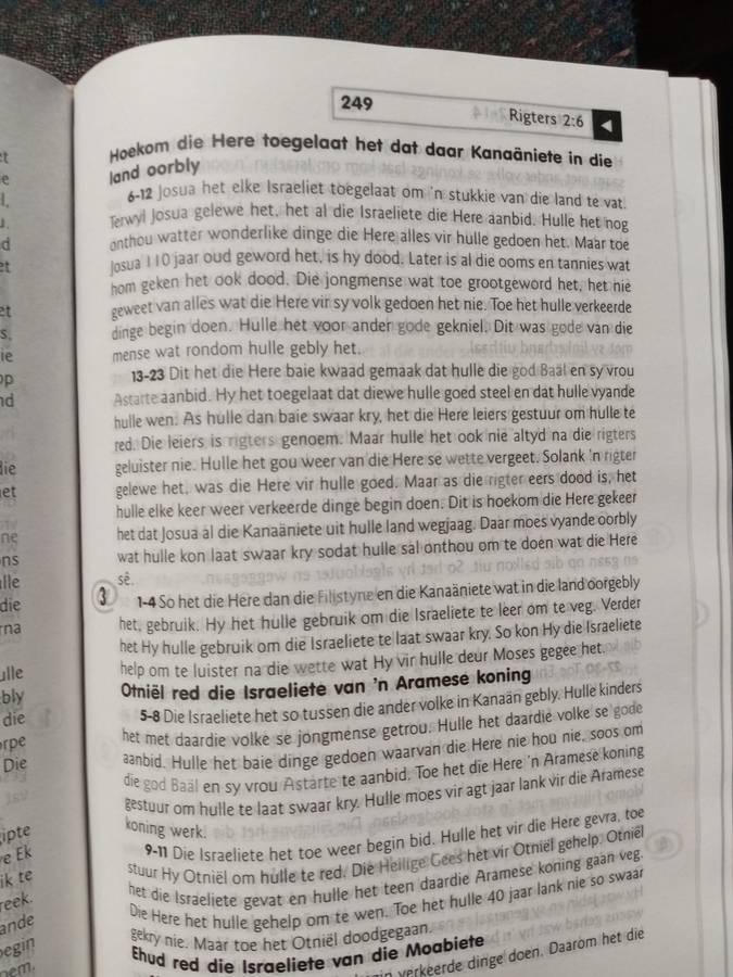 AFRIKAANS CHILDREN'S BIBLE : Die Bybel as per photo's.