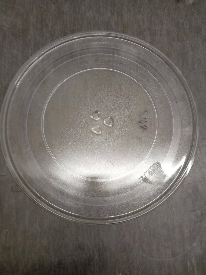 MICROWAVE GLASS TURNTABLE PLATE 370mm DIAMETER.