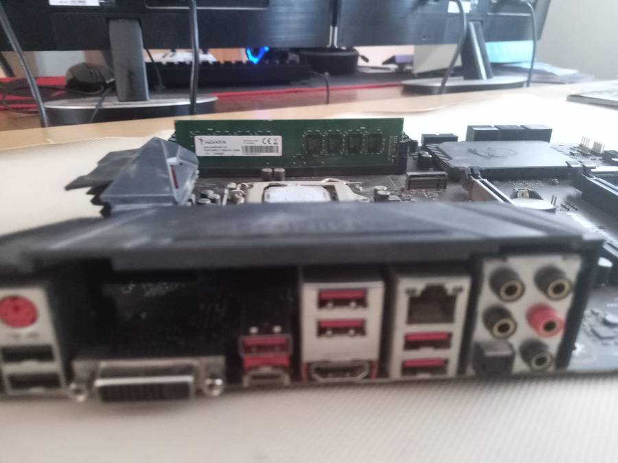 MSI H270 Gaming Motherboard + i7 CPU + Memory Combo