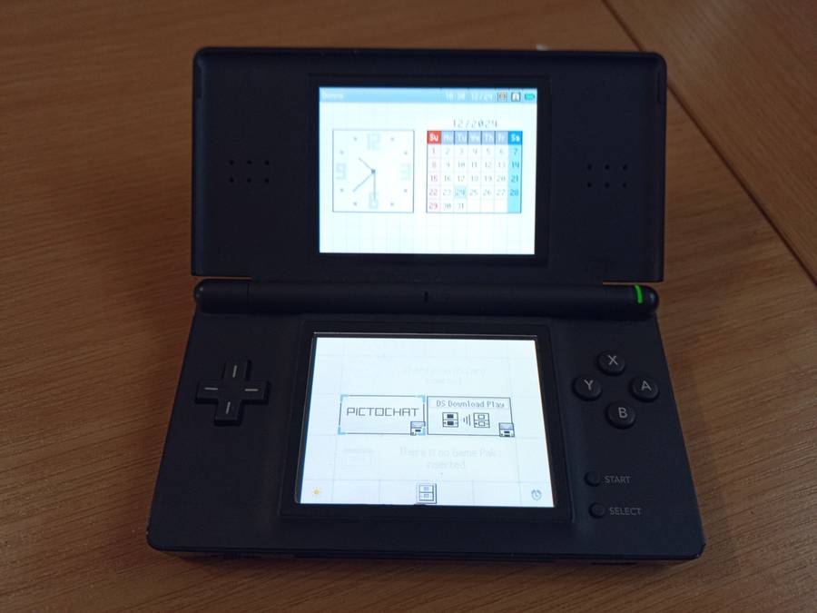 Nintendo DS lite