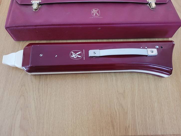 VINTAGE ! Excellent Condition ! 1950-60 Hohner Melodica 27 mouth piano !