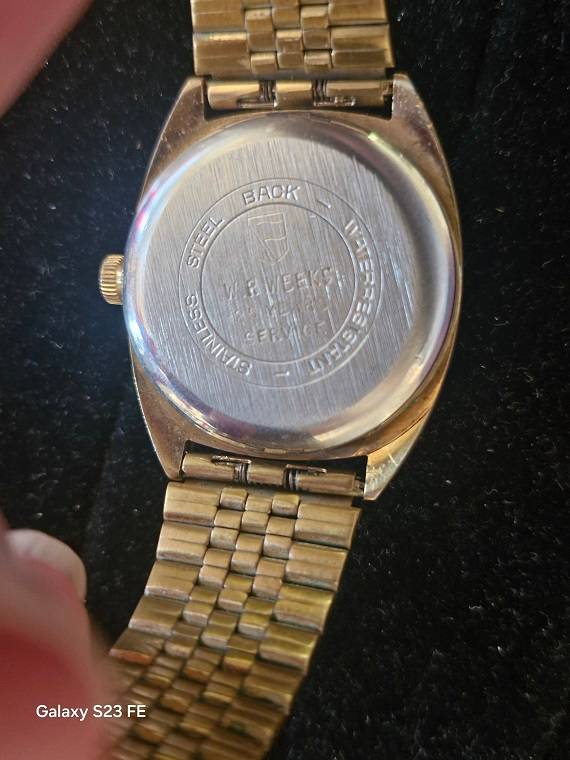 Vintage Swiss Made TOSCA 25 Jewel Automatic Watch