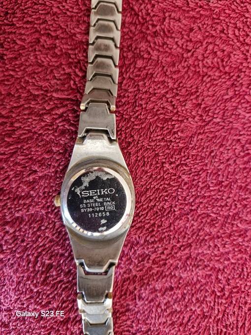Bargain ! Vintage Seiko Crystal ladies watch !