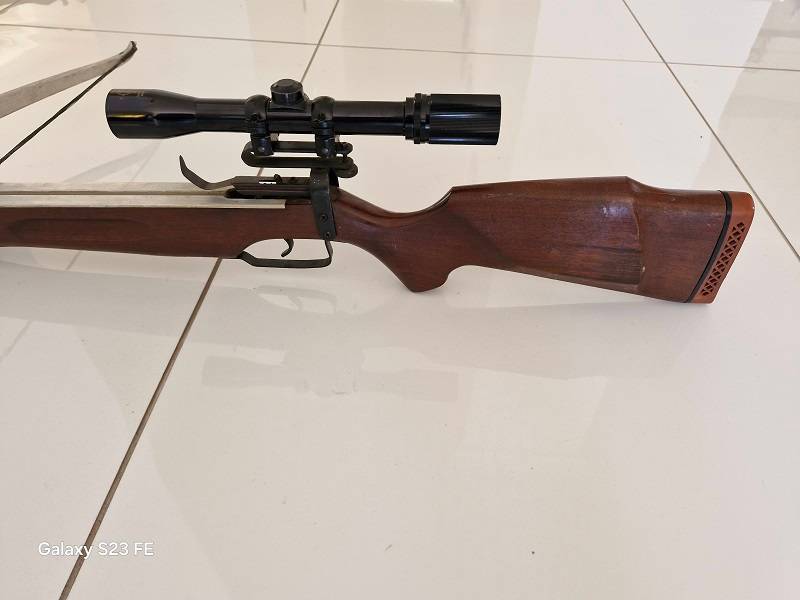 Collectors Bargain ! Excellent condition ! Vintage aCrisbow Mark 1 as per pictures!