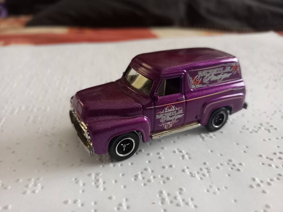 Matchbox Ford F100 panelvan