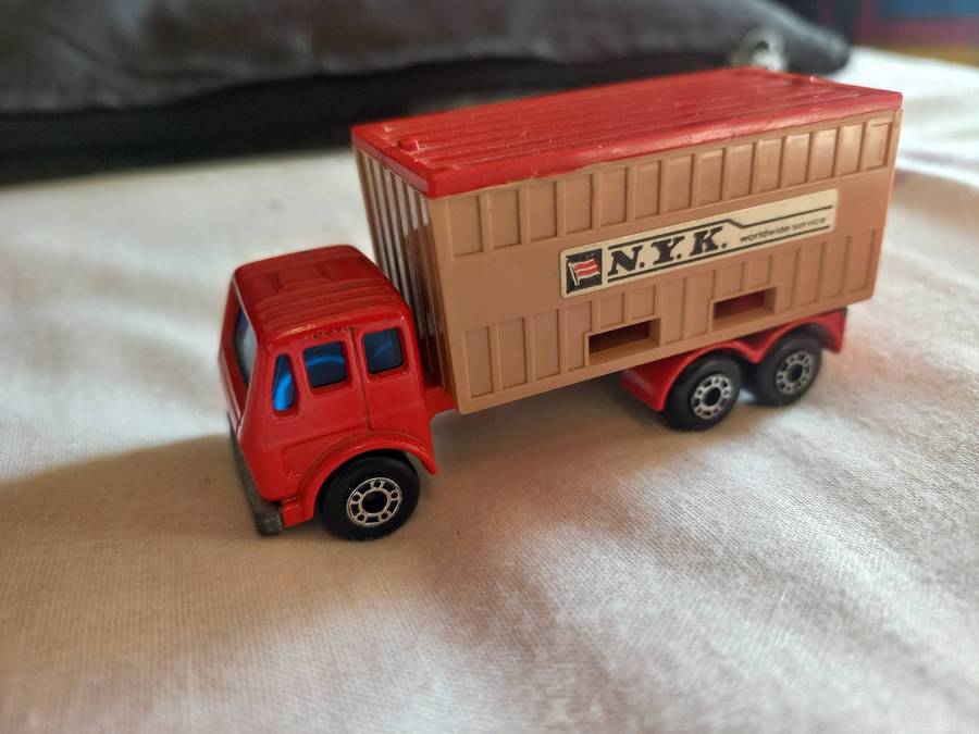 Matchbox  Mercedes Benz Container Truck - opening rear doors - extra pics loaded as per request