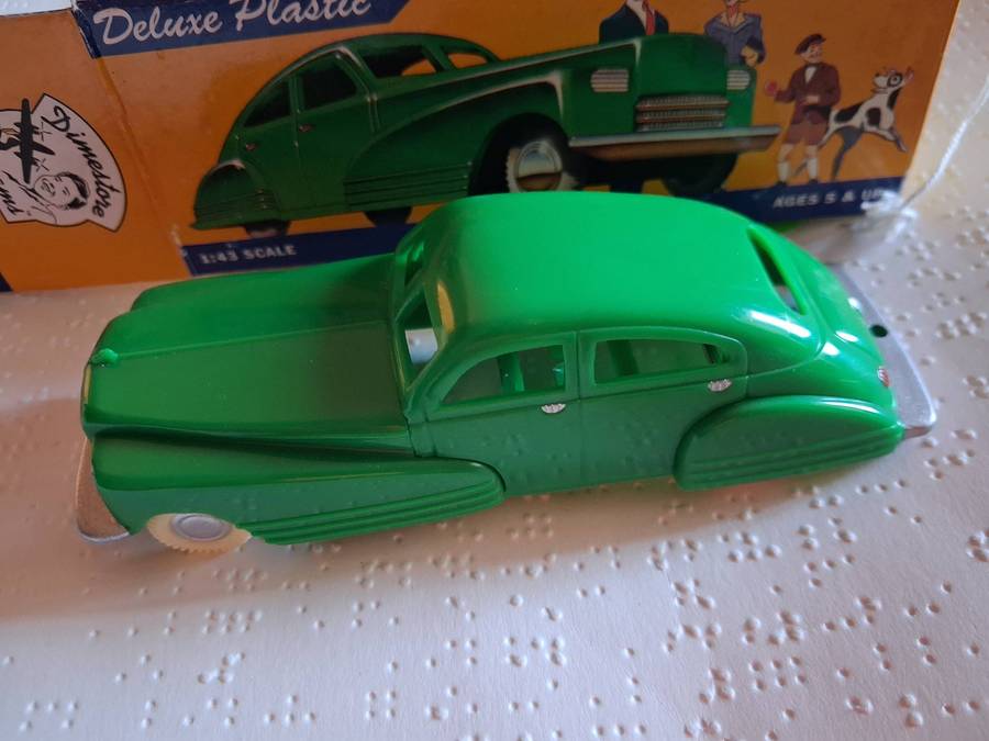 Dimestore Dreams Sedan - hard plastic