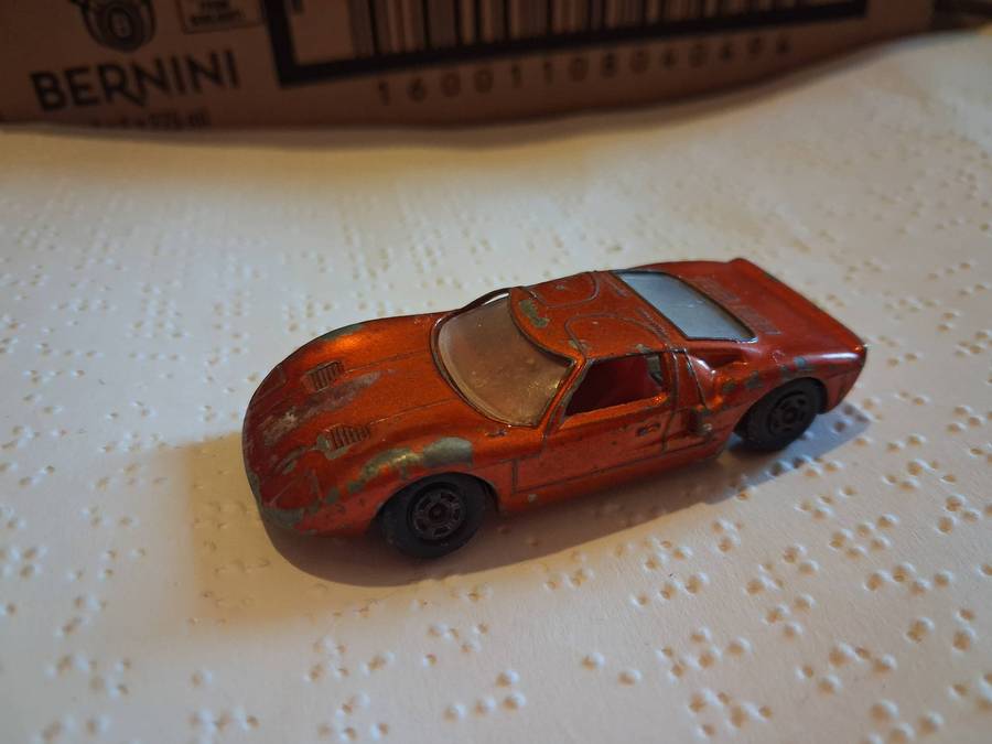 Matchbox Ford GT40 - htf colour variation