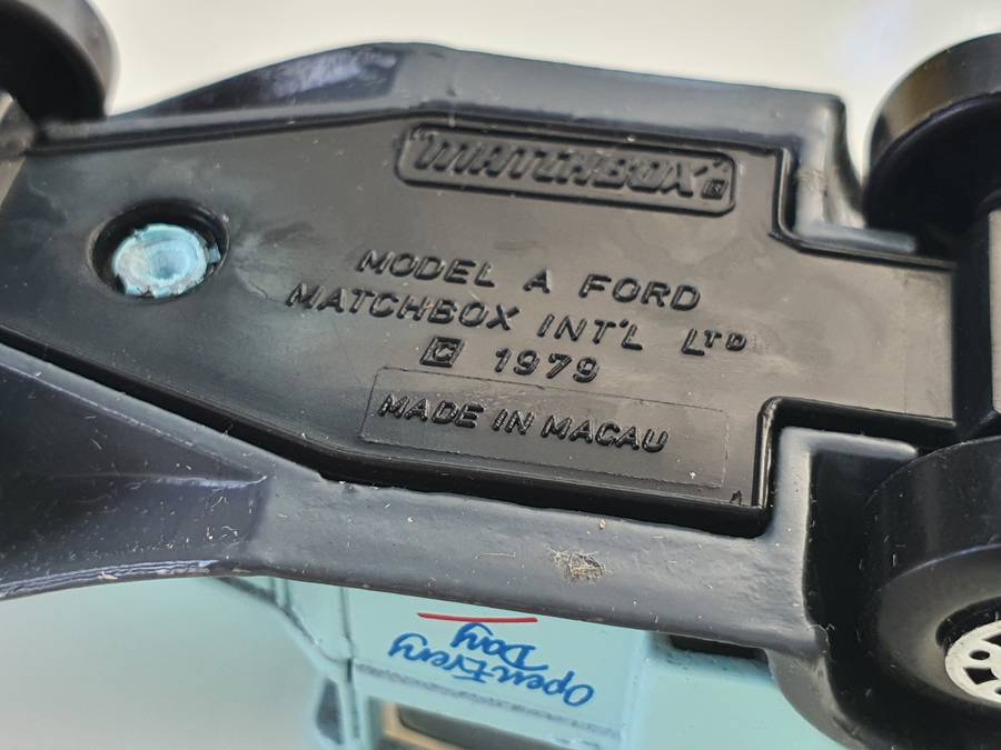 1979 MATCHBOX MODEL A FORD - MADE IN MACAU