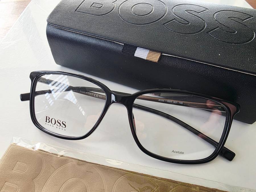 HUGO BOSS - AUTHENTIC DESIGNER EYEWEAR - 1185/ IT 807 - RETAIL R4500.00