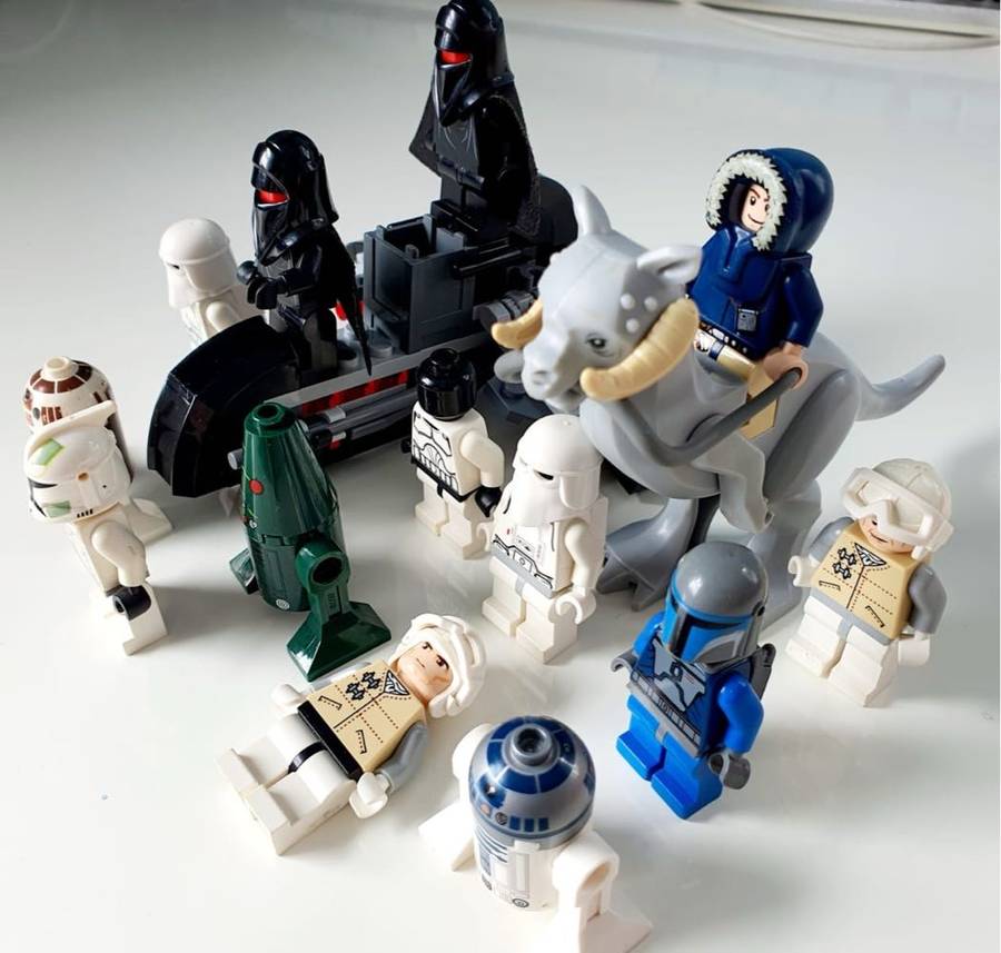 LOT OF ORIGINAL STAR WARS LEGO MINIATURE FIGURINES + TOOLS