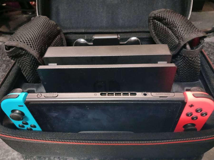 Nintendo Switch V2 Console