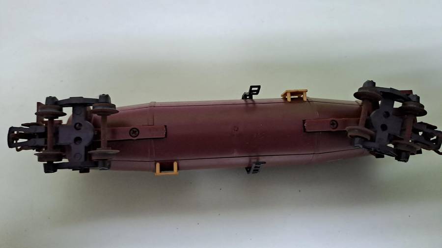 LIMA SAR HO Scale - Petrol Tanker BOXED