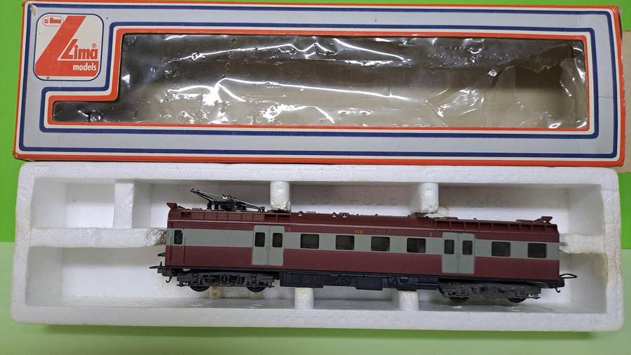 LIMA Train SAR Suburban Locomotive DUMMY BOXED