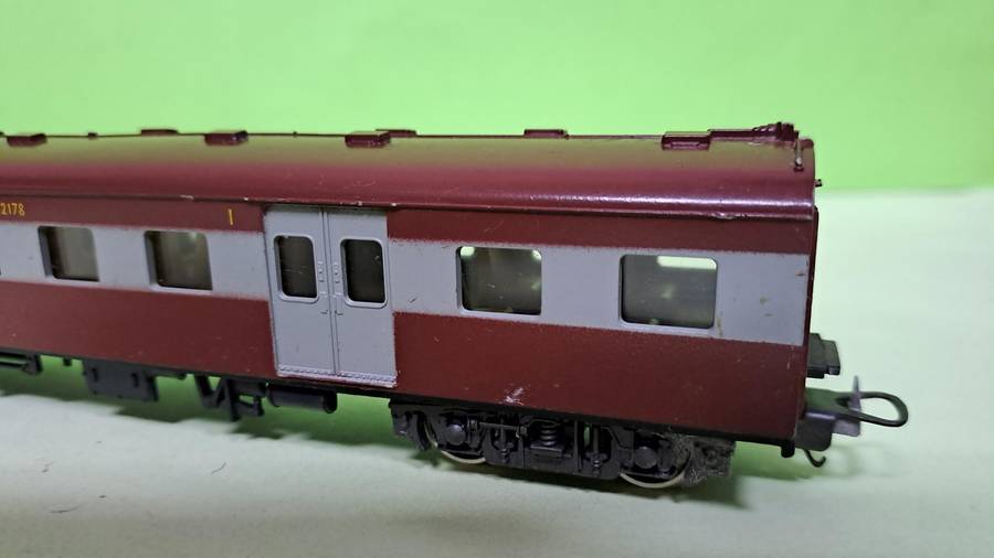 LIMA Train SAR Suburban Coach 1st class UNBOXED