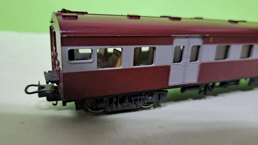 LIMA Train SAR Suburban Coach 1st class UNBOXED