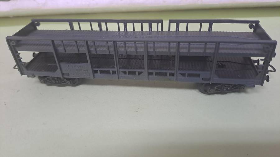 LIMA Goods Train Set (Locomotive with 2 goods wagons and crossing) BOXED