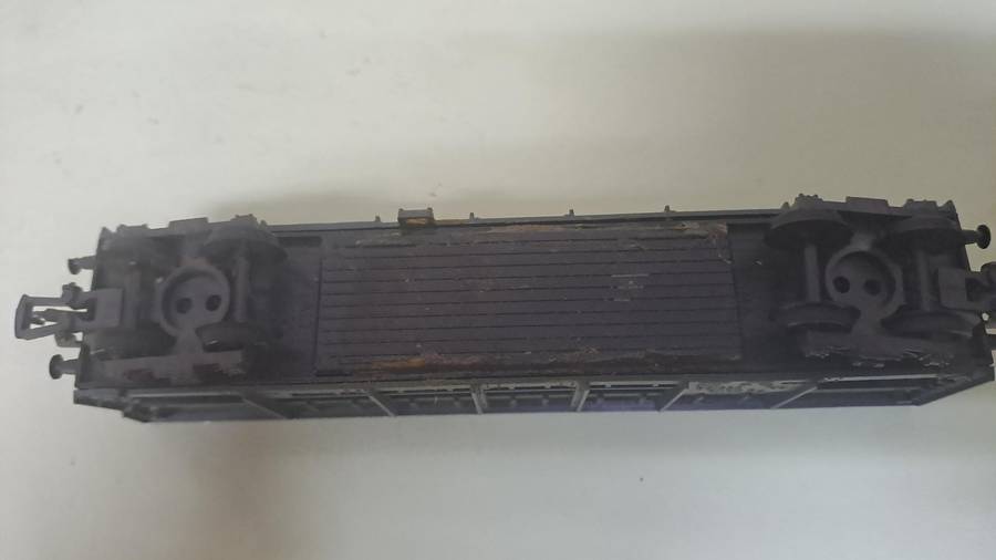 LIMA Goods Train Set (Locomotive with 2 goods wagons and crossing) BOXED