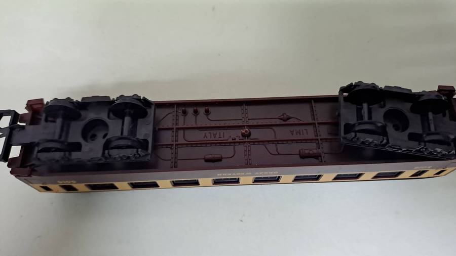 LIMA Great Western Train Set (Locomotive with 3 passenger) BOXED