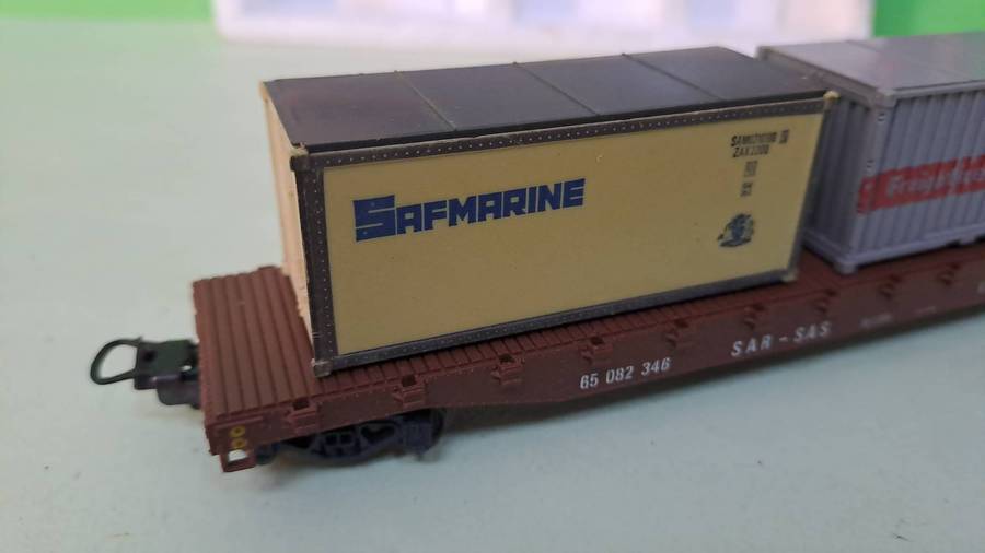 LIMA SAR HO Scale Container wagon BOXED