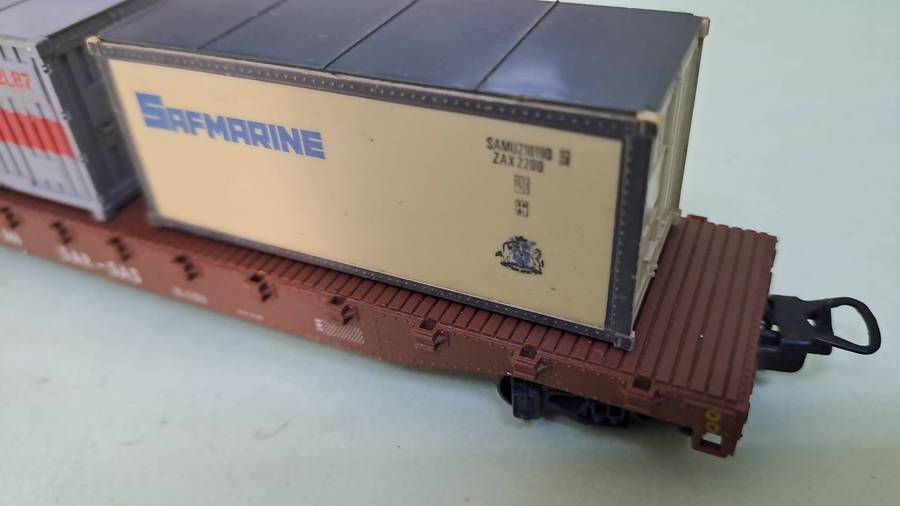 LIMA SAR HO Scale Container wagon BOXED