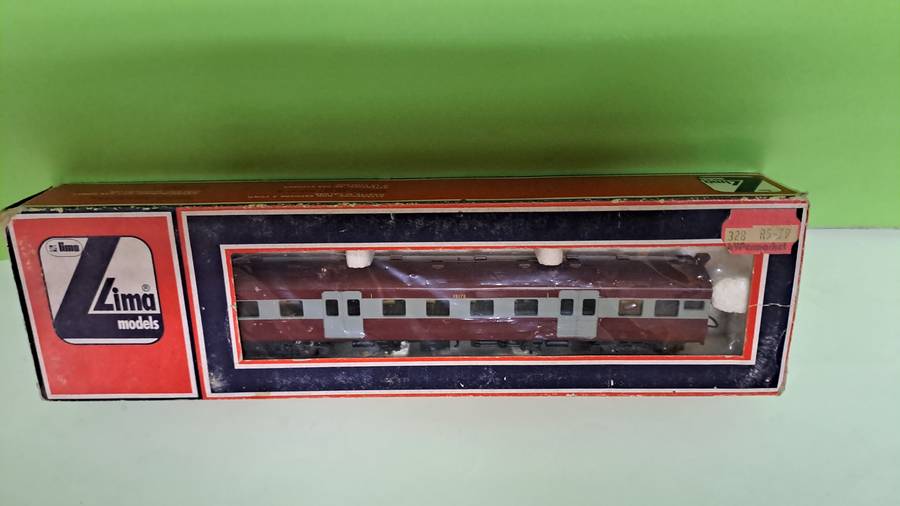 LIMA Train SAR Suburban Coach 1st class BOXED
