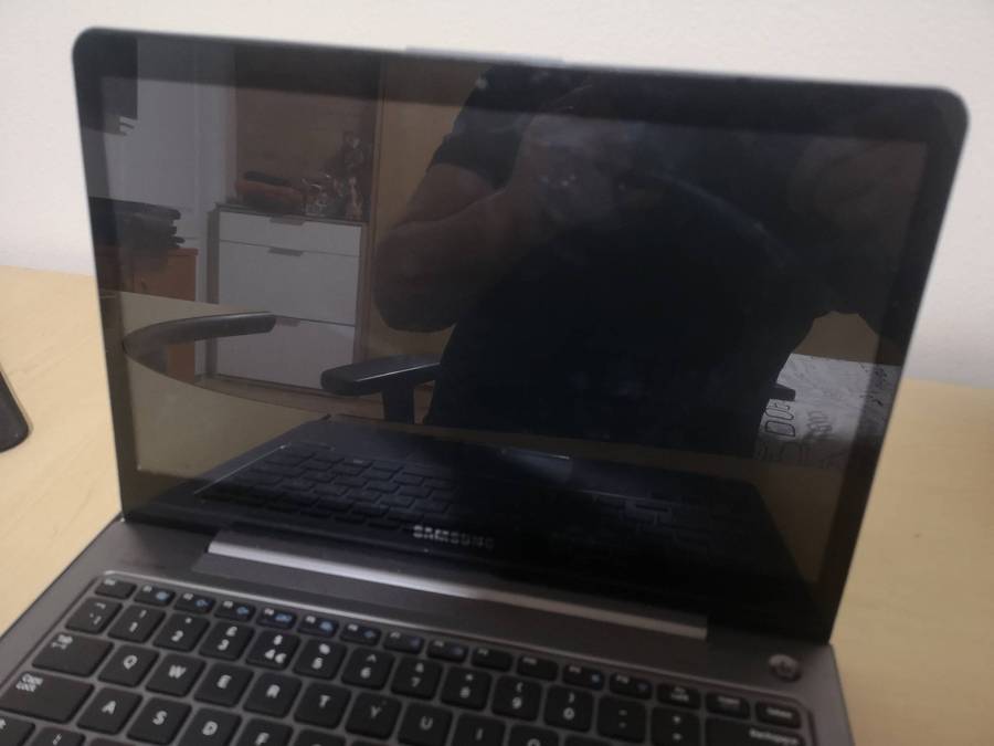 Insurance Claim - LAPTOP Lot 8