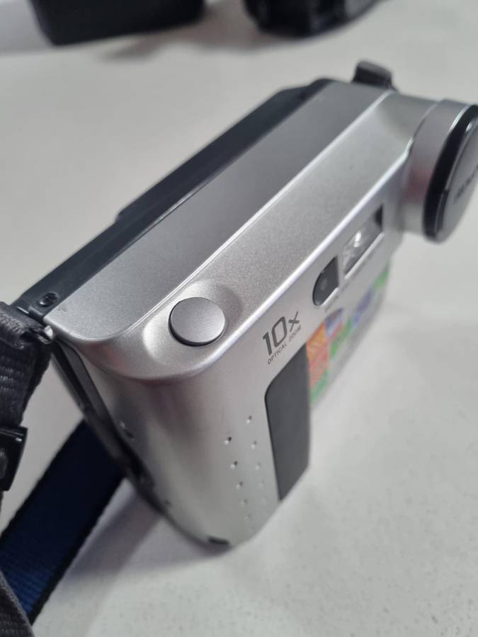 Vintage Sony video recorder AND Sony Mavica digital camera (both working  %