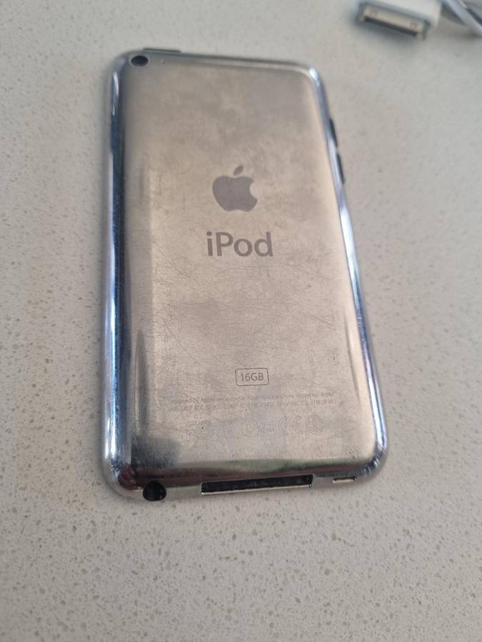 iPod Touch 16gb. 4th Generation.  In perfect working order.