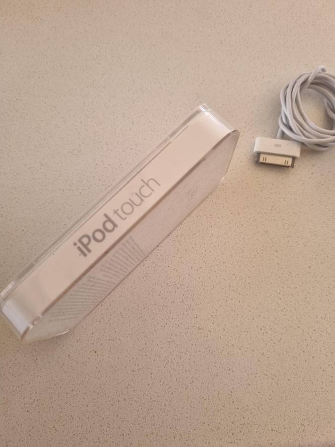 iPod Touch 16gb. 4th Generation.  In perfect working order.