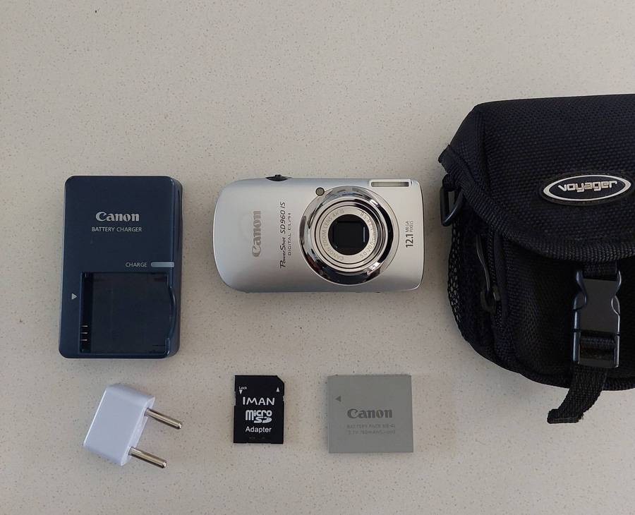Canon PowerShot digital camera SD960 IS (12.1 m/pixel, 4 x optical zoom, HD video recording)