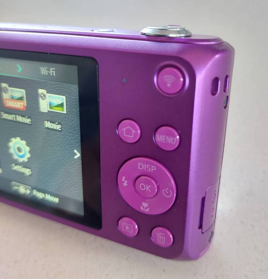 Samsung digital camera DV150F Wi-Fi (16.2 m/pixel, 5 x optical zoom, HD video recording)