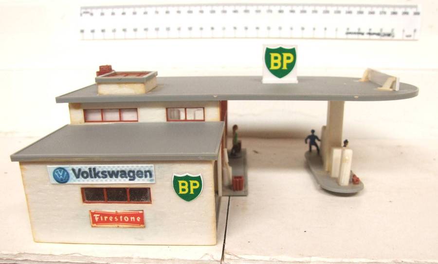 SCENERY HO/OO: On Auction is this VW Service Station Building in Fair Used Condition.
