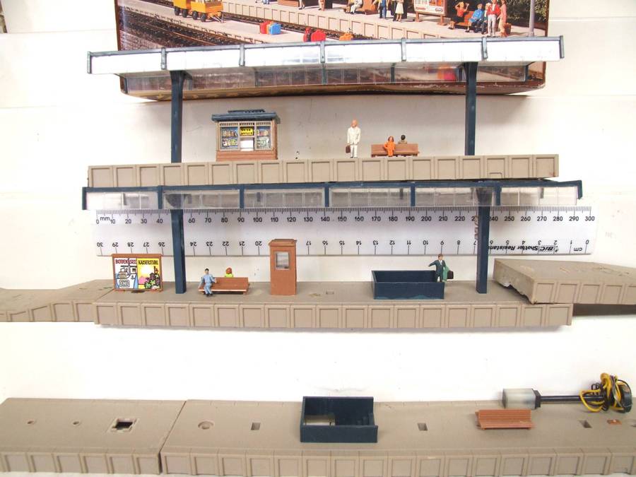 VOLLMER HO: On Auction is this Station Platform in Fair Used and Boxed Condition.