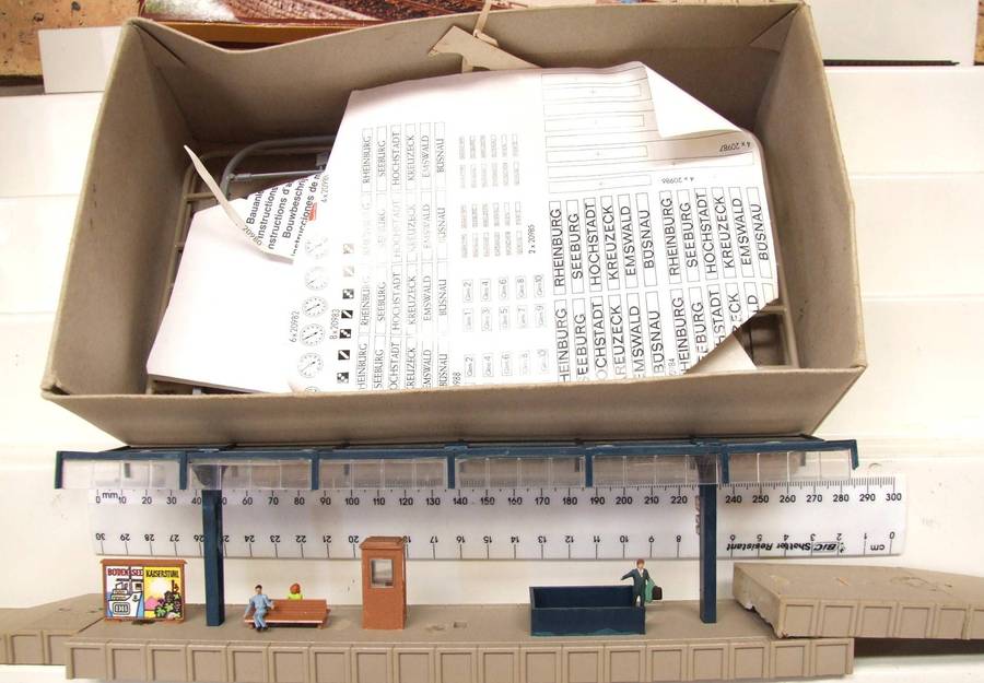 VOLLMER HO: On Auction is this Station Platform in Fair Used and Boxed Condition.