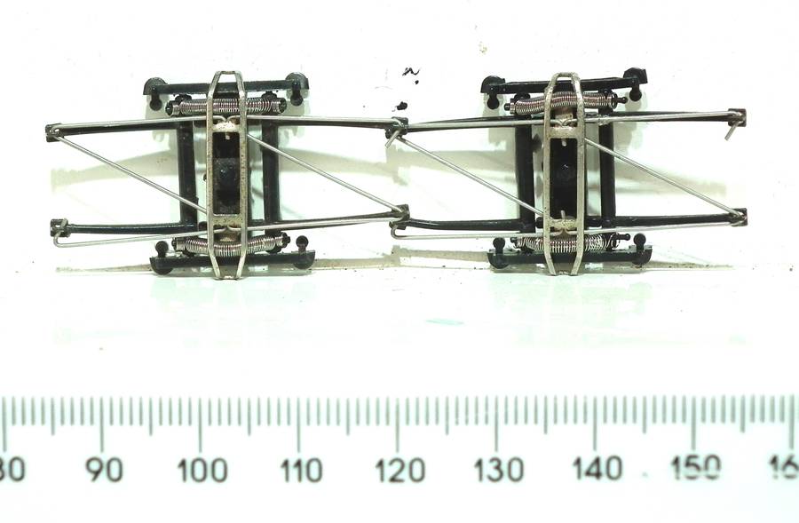 LIMA HO: 1pr SAR E5 Locomotive Pantographs  in Good condition(with Springs) for Parts.(Italy)