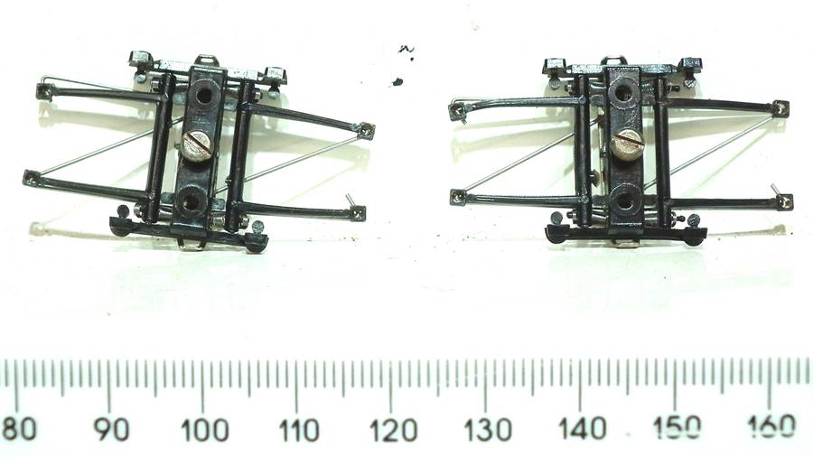 LIMA HO: 1pr SAR E5 Locomotive Pantographs  in Good condition(with Springs) for Parts.(Italy)
