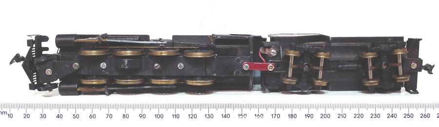 STEAM LOCO HO: Unbranded Vintage 2-8-0 American SP Steam Loco in Fair Running Condition.